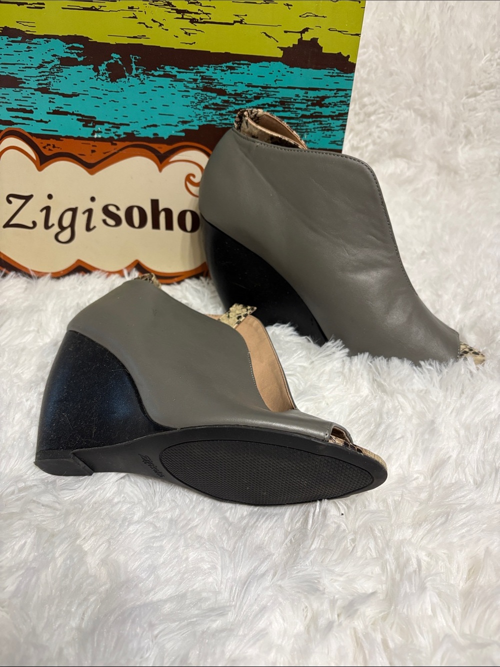 Zigi Soho Gray Leather Open-Toe Wedge Booties